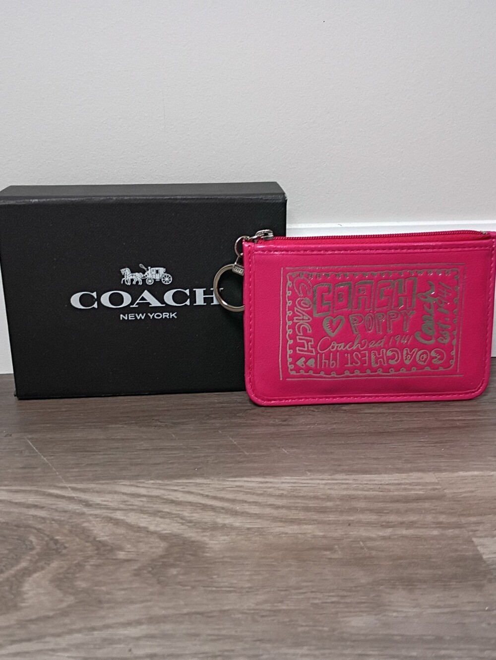 NWOT Coach Poppy Hot Pink Graphic Patent Leather Coin Pouch Card Holder Keychain
